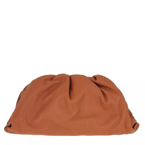 Bottega Veneta Pouch Bag Leather Clay Aftonväska med spänne