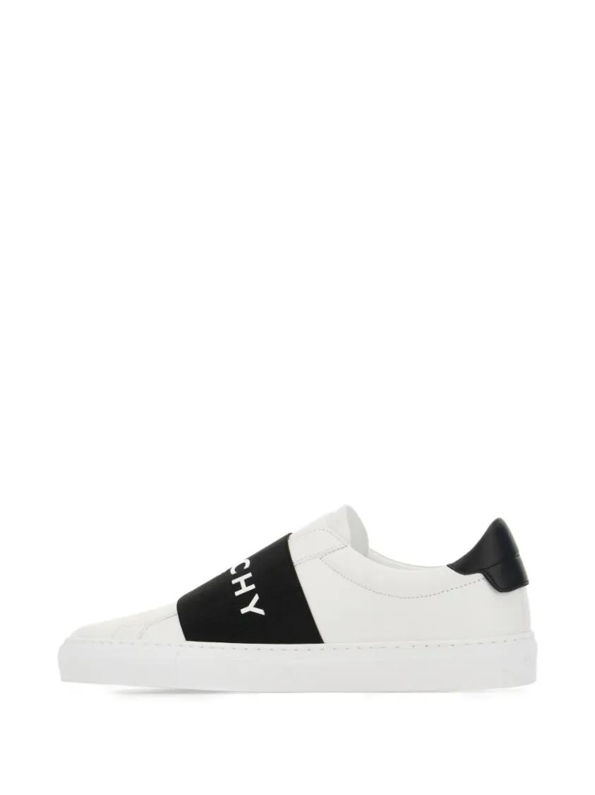 Givenchy Low-Top Sneakers Slip-On Sneakers With Black Band Logo Detail in wit