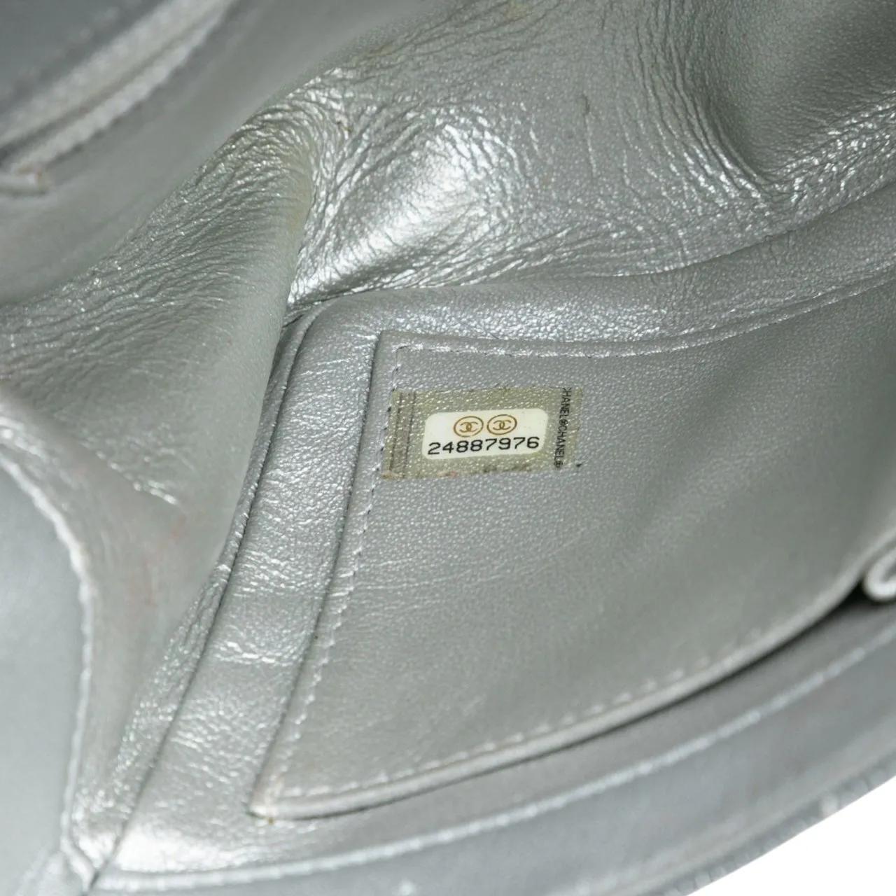 Thumbnail - Chanel Hobo Bags - Small Quilted Metallic Caviar CC Filigree Flap - Gr. unisize - in Silber - für Damen