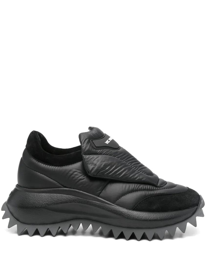 スニーカー Vic Matie Black Wedge Sole Sneakers With Textured Upper Vic Matié Black Wedge Sole Sneakers With Textured Upper