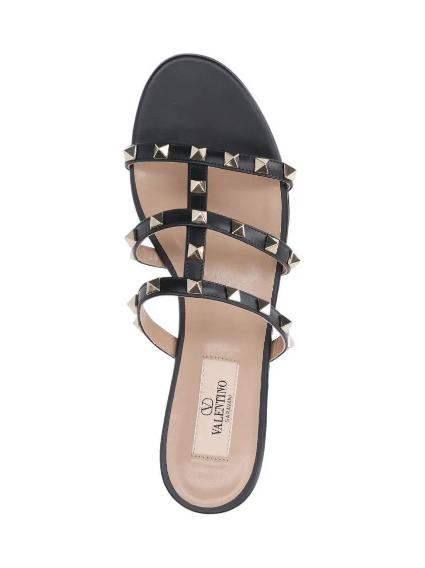 Thumbnail - Valentino Garavani Sandalen - "Rockstud" Sandals – Black - Gr. 36,5 (EU) - in Schwarz - für Damen