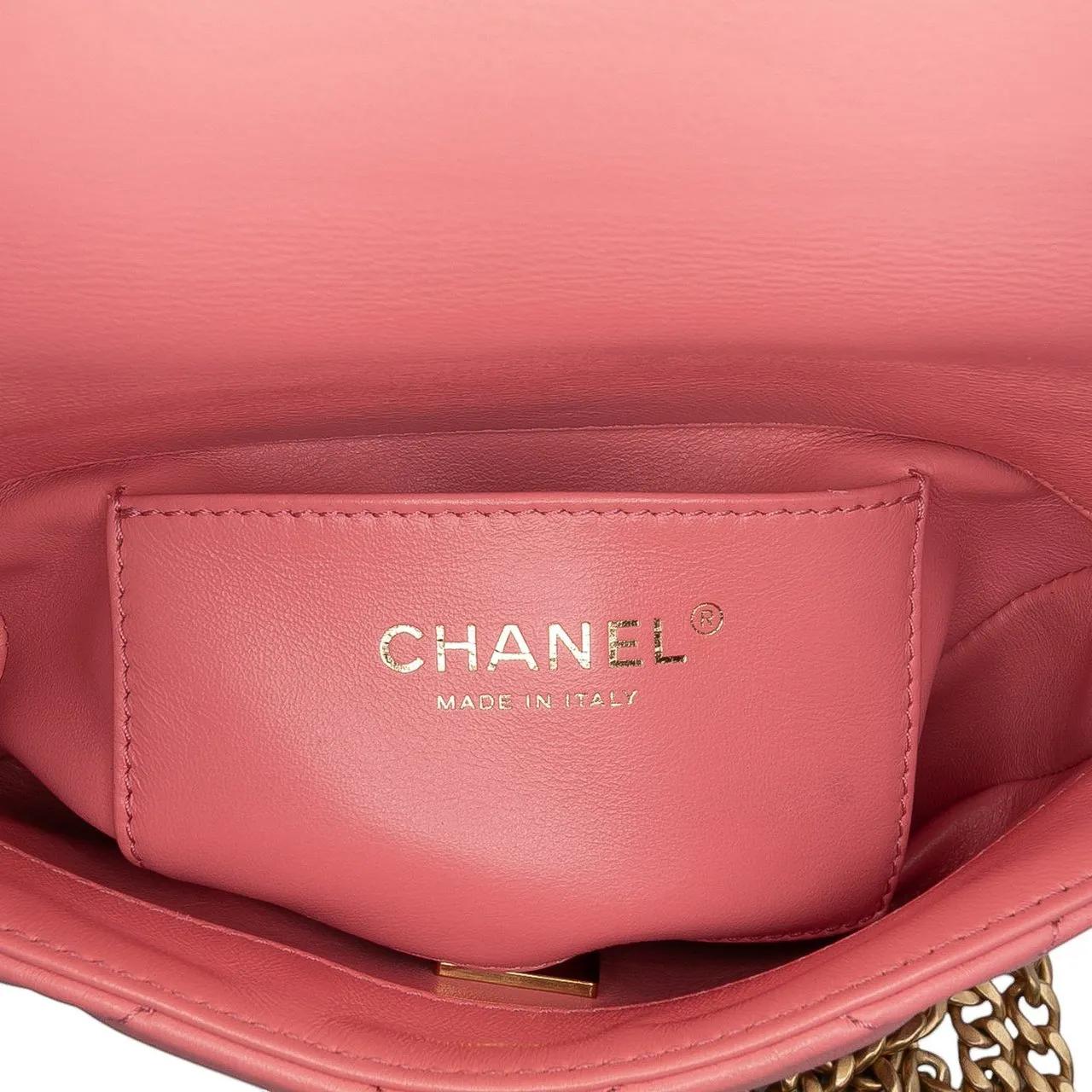 Thumbnail - Chanel Hobo Bags - Mini Lambskin Pending CC Flap - Gr. unisize - in Gold - für Damen