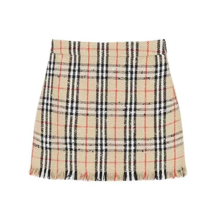 Burberry store tartan skirt