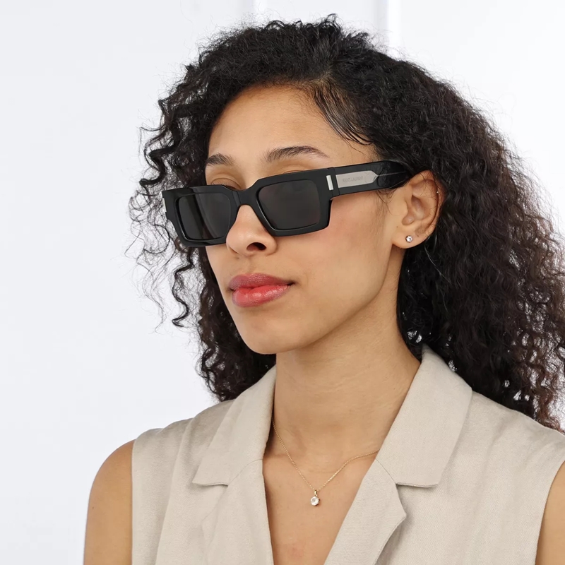 Saint Laurent Sonnenbrille SL 572 BLACK-CRYSTAL-GREY (Image 2)