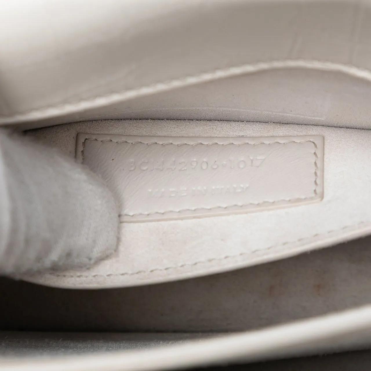 Thumbnail - Saint Laurent Hobo Bags - Medium Croc Embossed Monogram Sunset Bag - Gr. unisize - in Weiß - für Damen