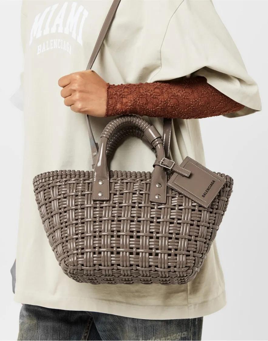 Thumbnail - Balenciaga Shopper & Totes - Bistro Basket Tote Bag - Gr. unisize - in Grau - für Damen