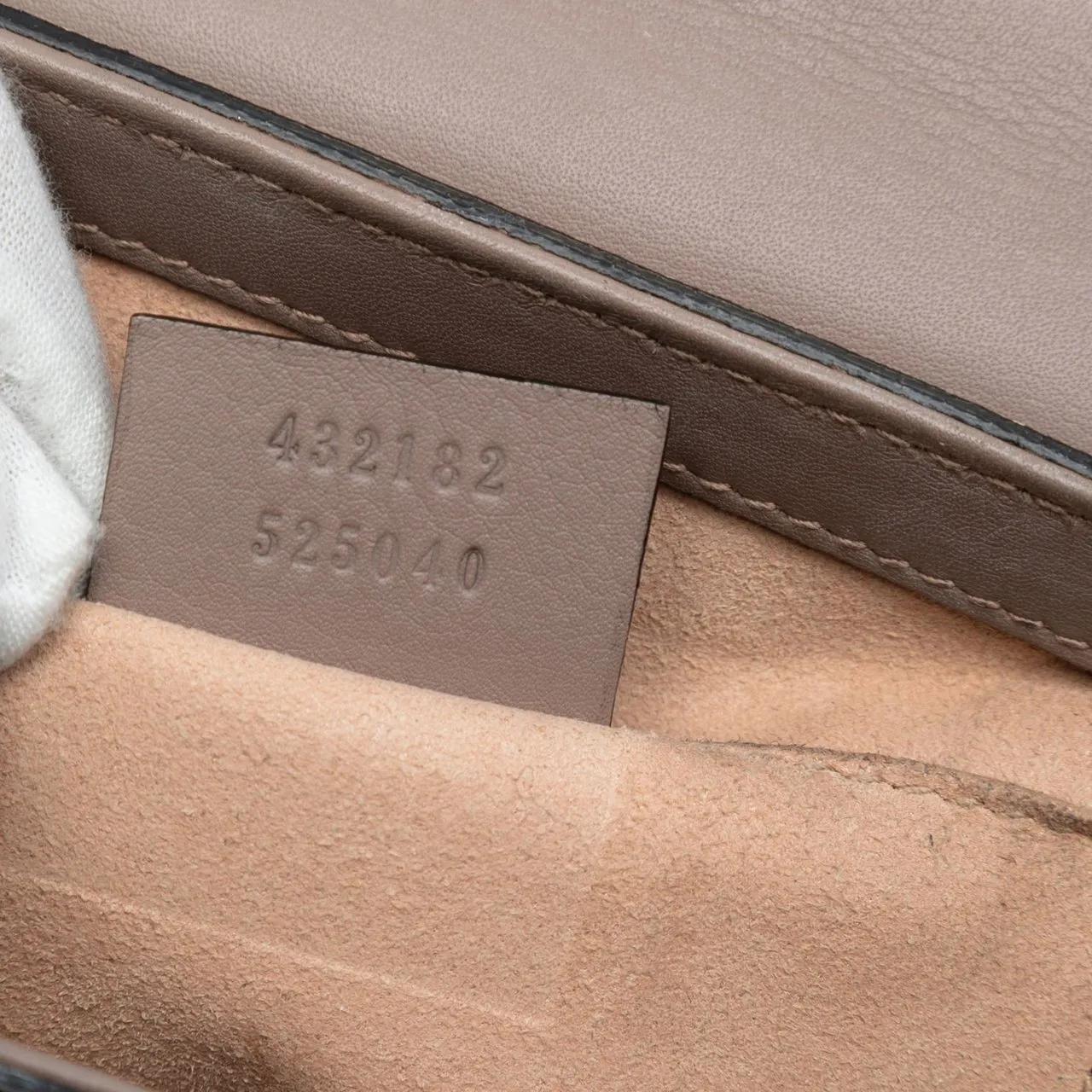 Thumbnail - Gucci Hobo Bags - Small GG Supreme Pearl Studded Padlock Crossbody - Gr. unisize - in Braun - für Damen