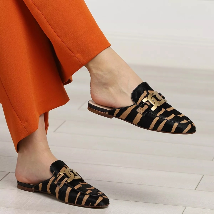 Tod s Mules Sabbots Black Cammello Mule