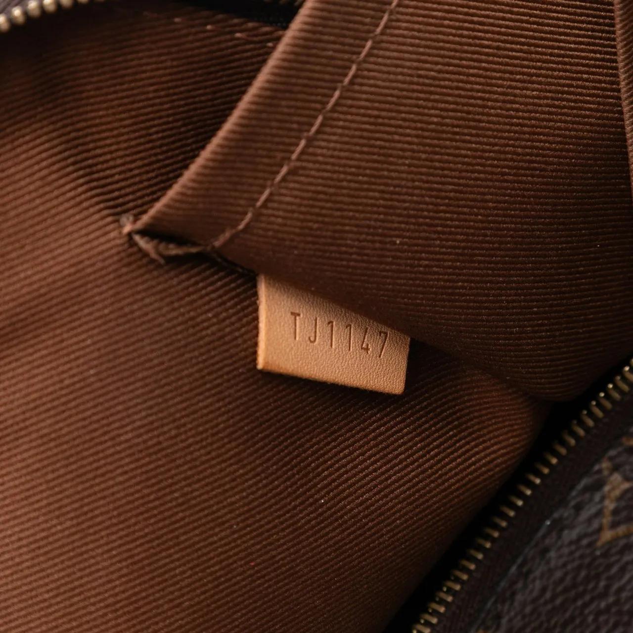 Thumbnail - Louis Vuitton Clutches - Monogram Etui Voyage MM - Gr. unisize - in Braun - für Damen