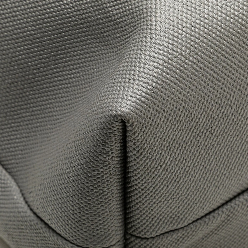 Gucci Schultertasche Canvas Embossed Logo Tote weiß