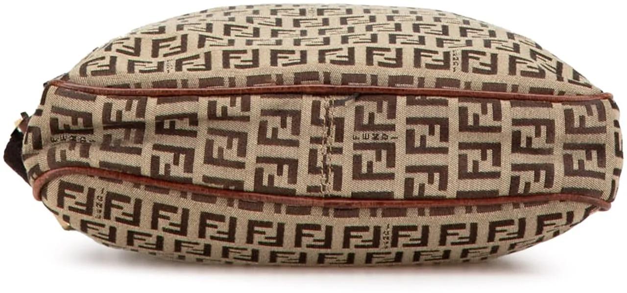 Fendi Shoppers Zucchino Canvas Crossbody in bruin