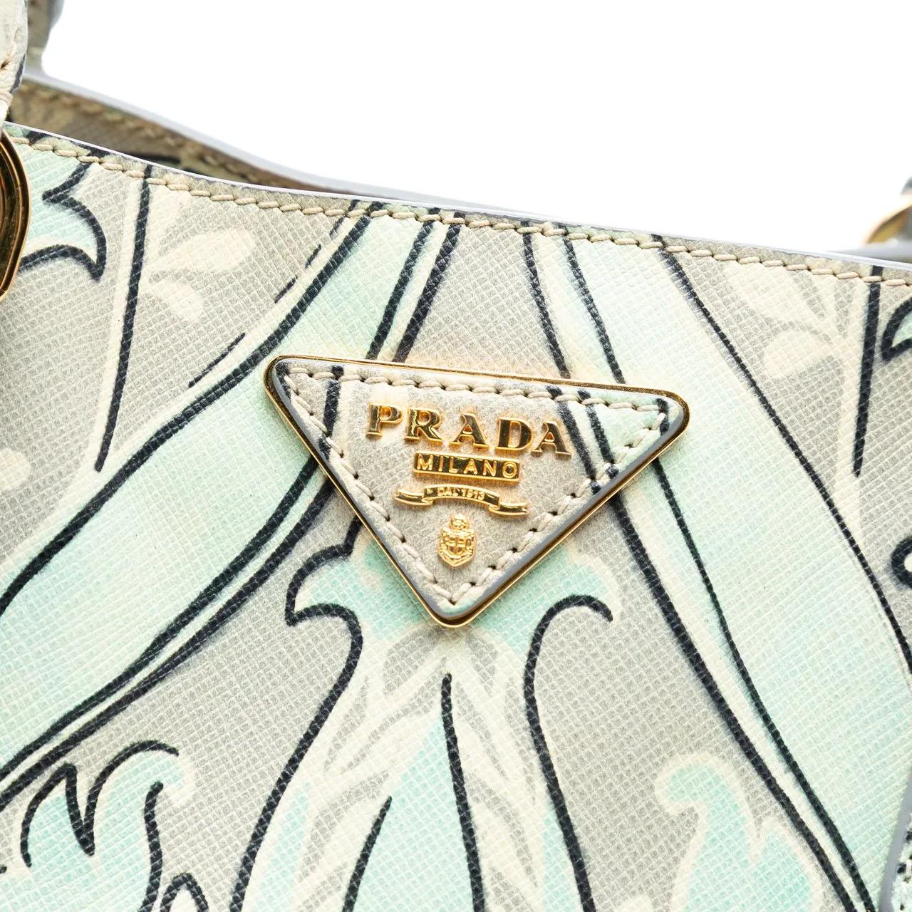 Thumbnail - Prada Hobo Bags - Medium Saffiano Floral Print Galleria Satchel - Gr. unisize - in Grün - für Damen