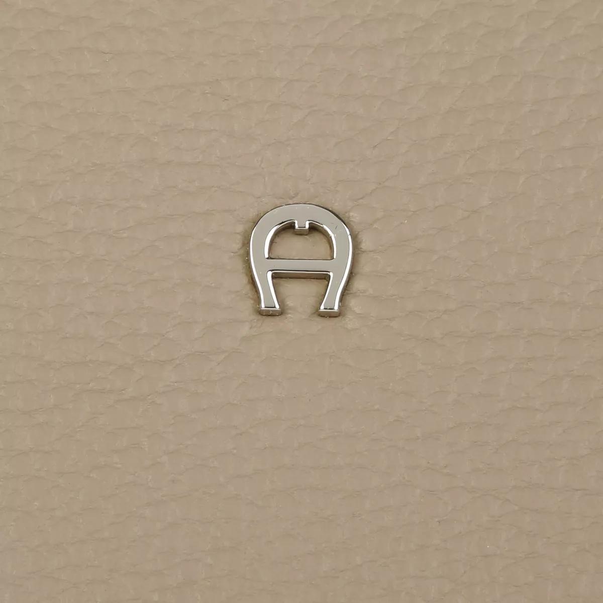 aigner Shoppers & Totes Cybill Handle Bag in bruin