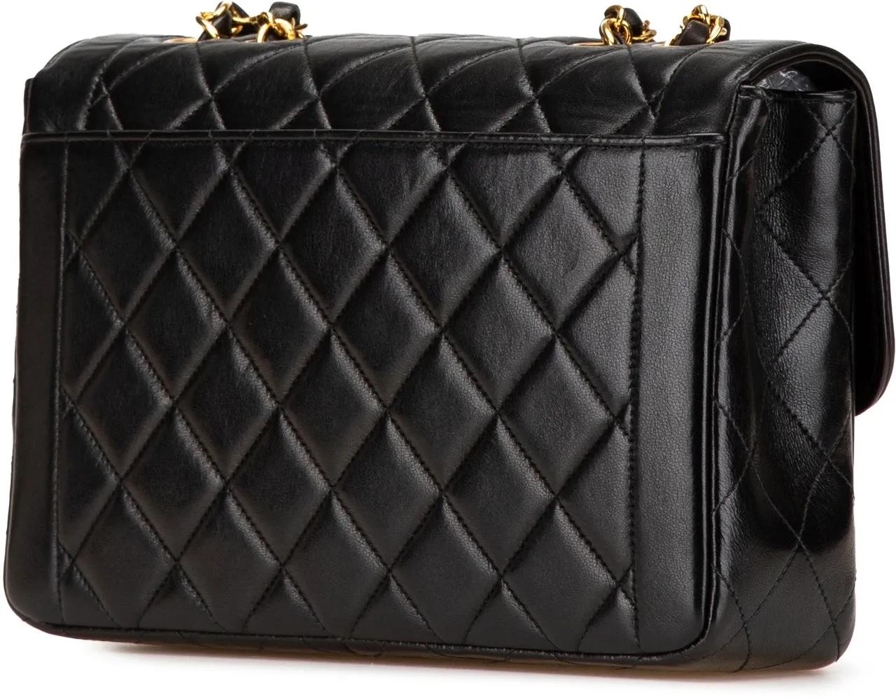 Thumbnail - Chanel Hobo Bags - Medium CC Quilted Lambskin Border Single Flap - Gr. unisize - in Schwarz - für Damen
