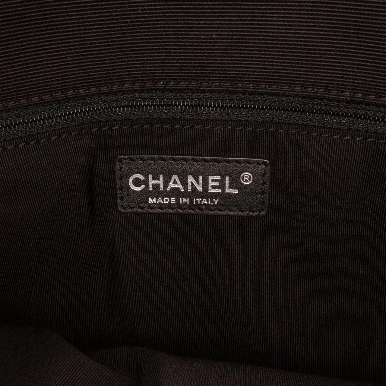 Chanel Hobo bags 2015-2016 Medium Quilted Lambskin Grosgrain Two To in rood