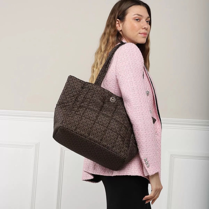 Michael kors quilted outlet tote bag