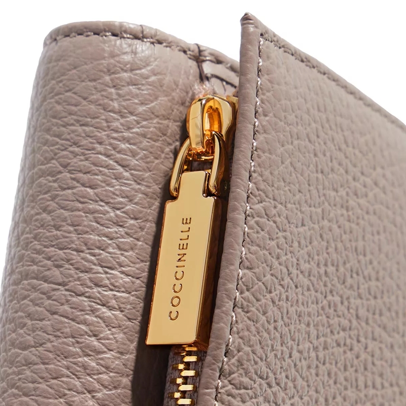 Coccinelle Tri-Fold-Portemonnaie Metallic Soft Warm Taupe(Image 4)