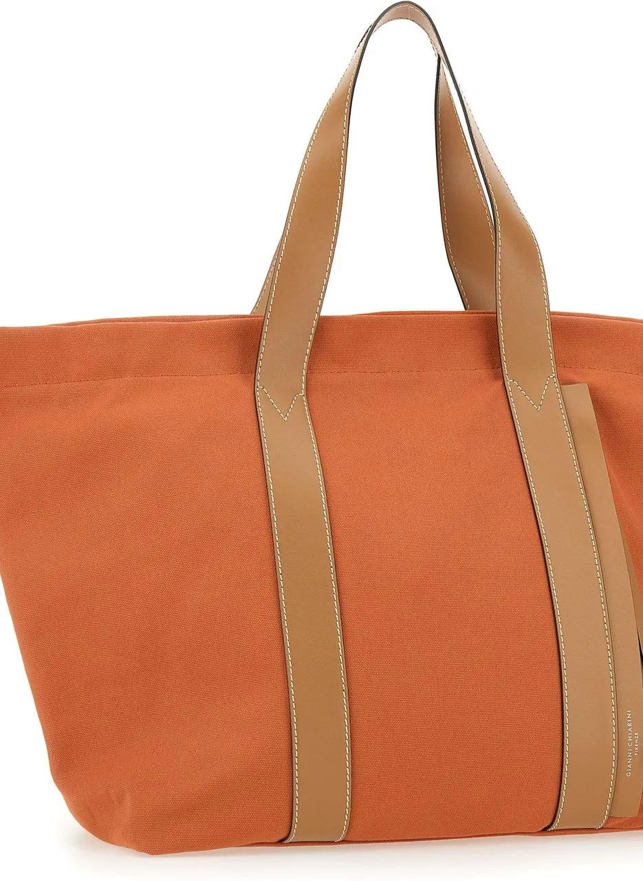 Gianni Chiarini Hobo bags Orange in oranje