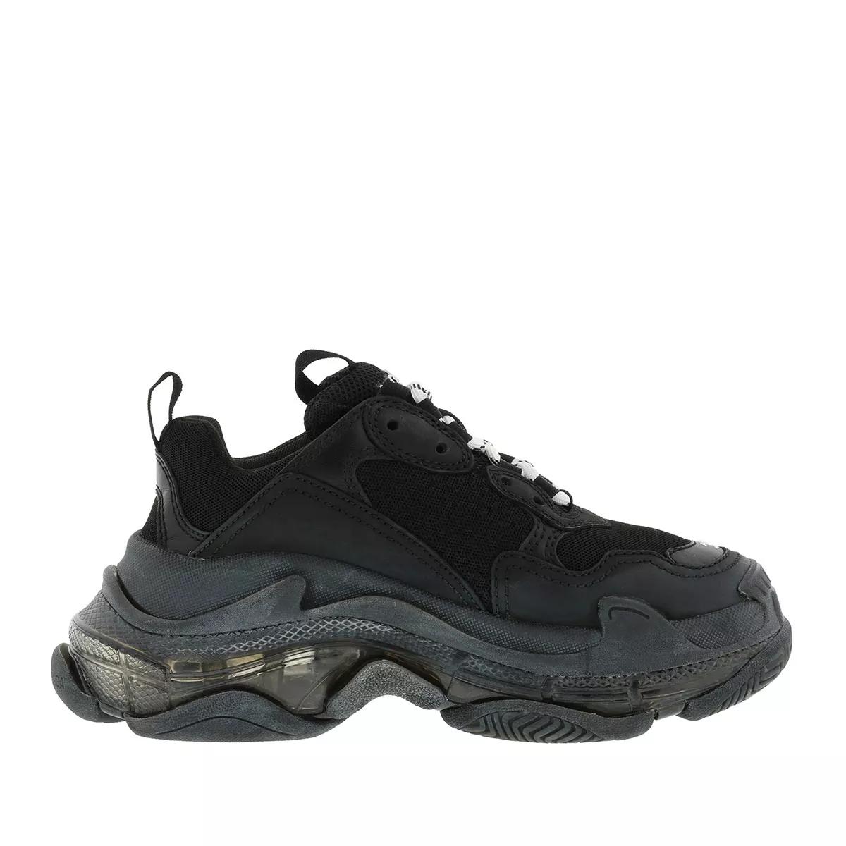 Balenciaga triple s v2 black on sale