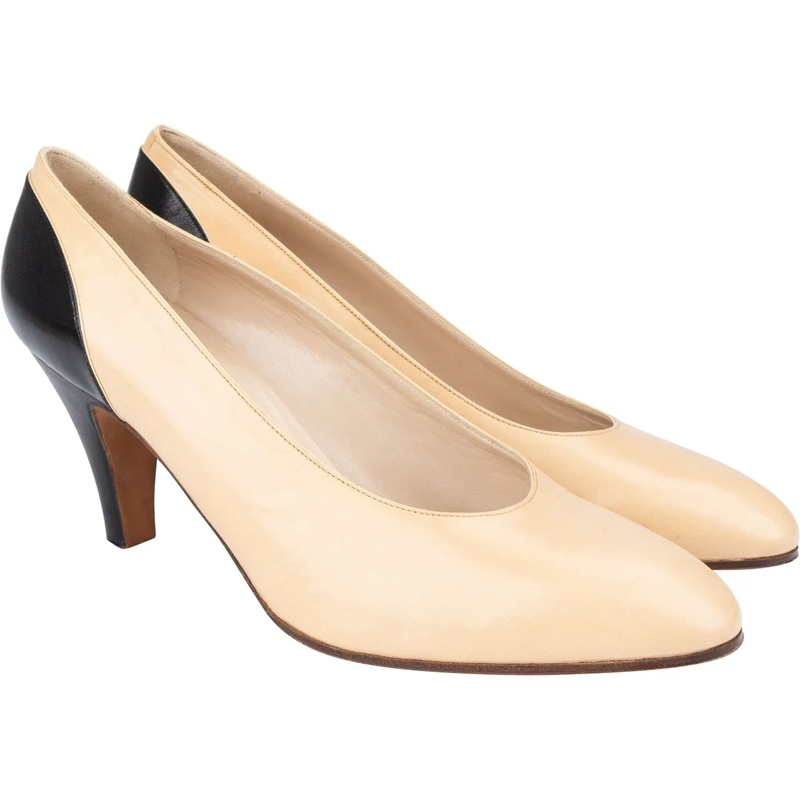Chanel Pumps Chanel Bicolor Leather Heels (36 / 36,5) beige