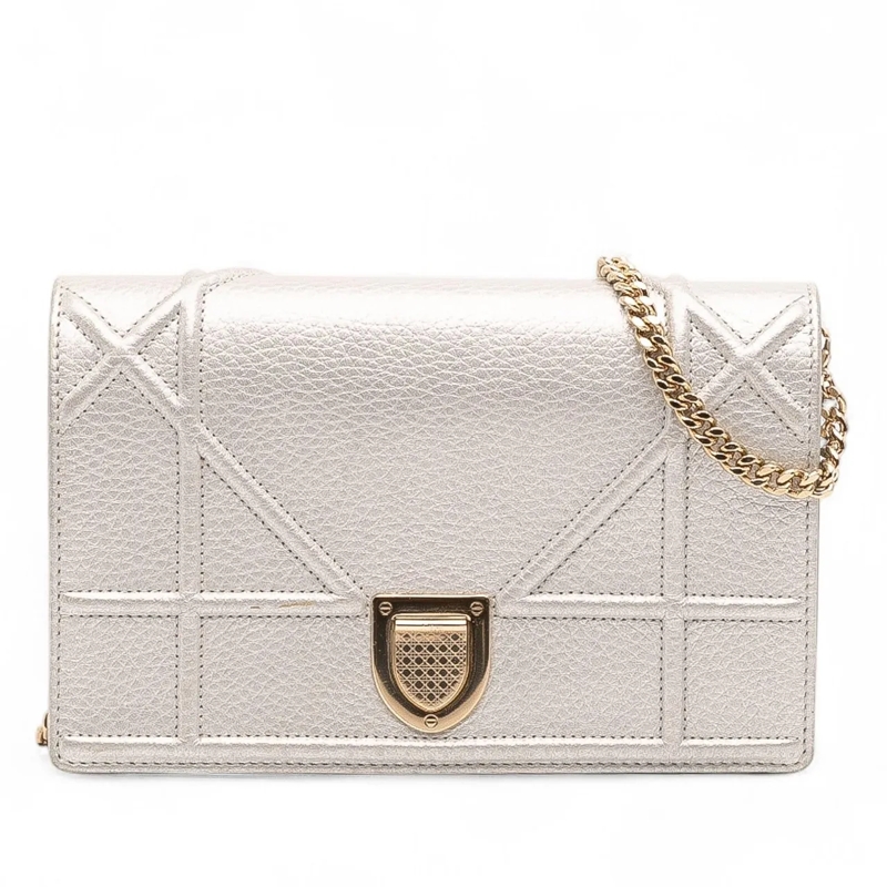 Christian Dior Schultertasche Metallic Grained Calfskin Diorama Wallet On Chain silber