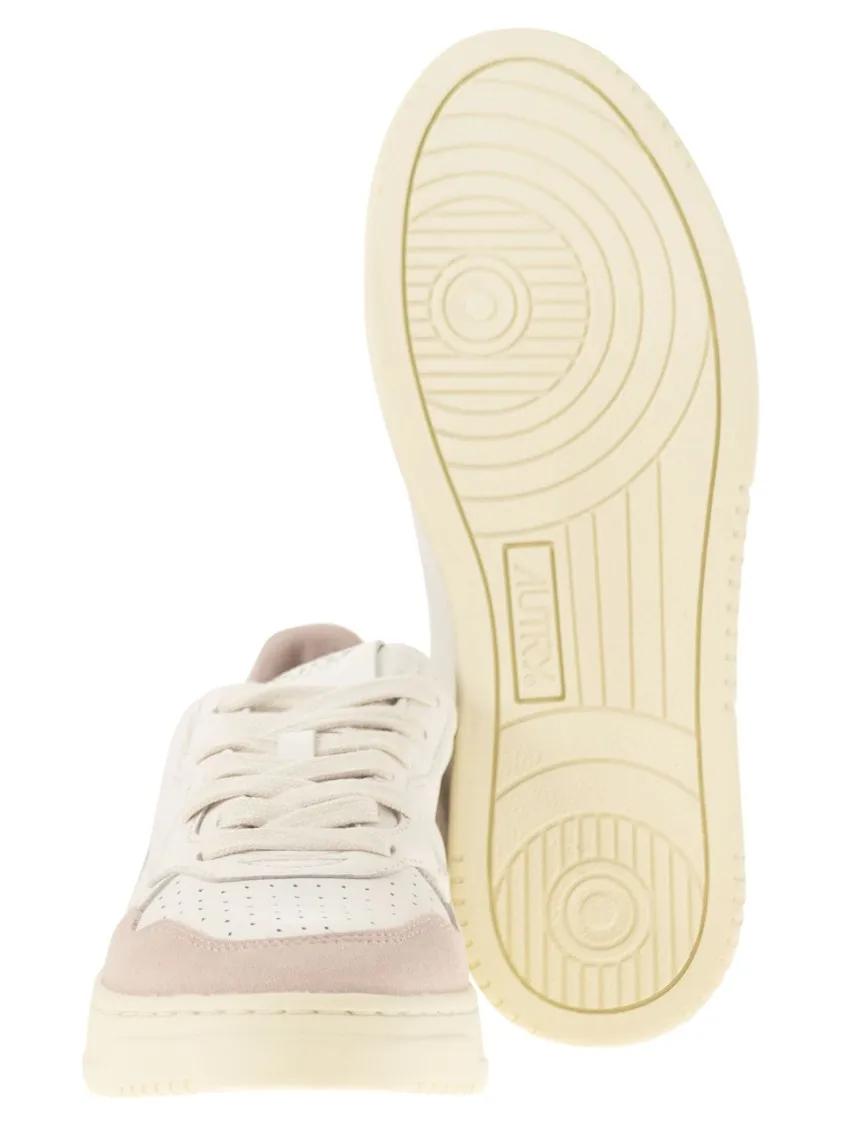 Thumbnail - Autry Low-Top Sneaker - Medalist Low - White Leather And Suede Sneakers In - Gr. 37 (EU) - in Weiß - für Damen