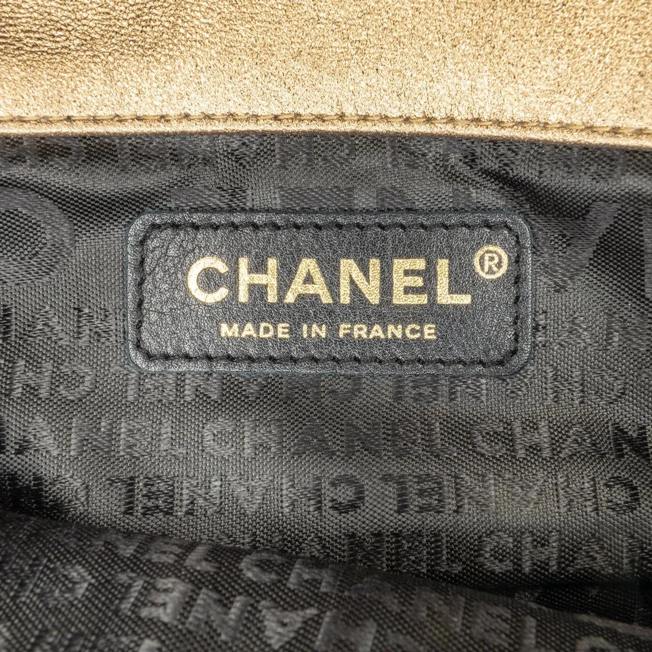 Chanel Hobo bags Extra Mini Quilted Satin Flap in zwart