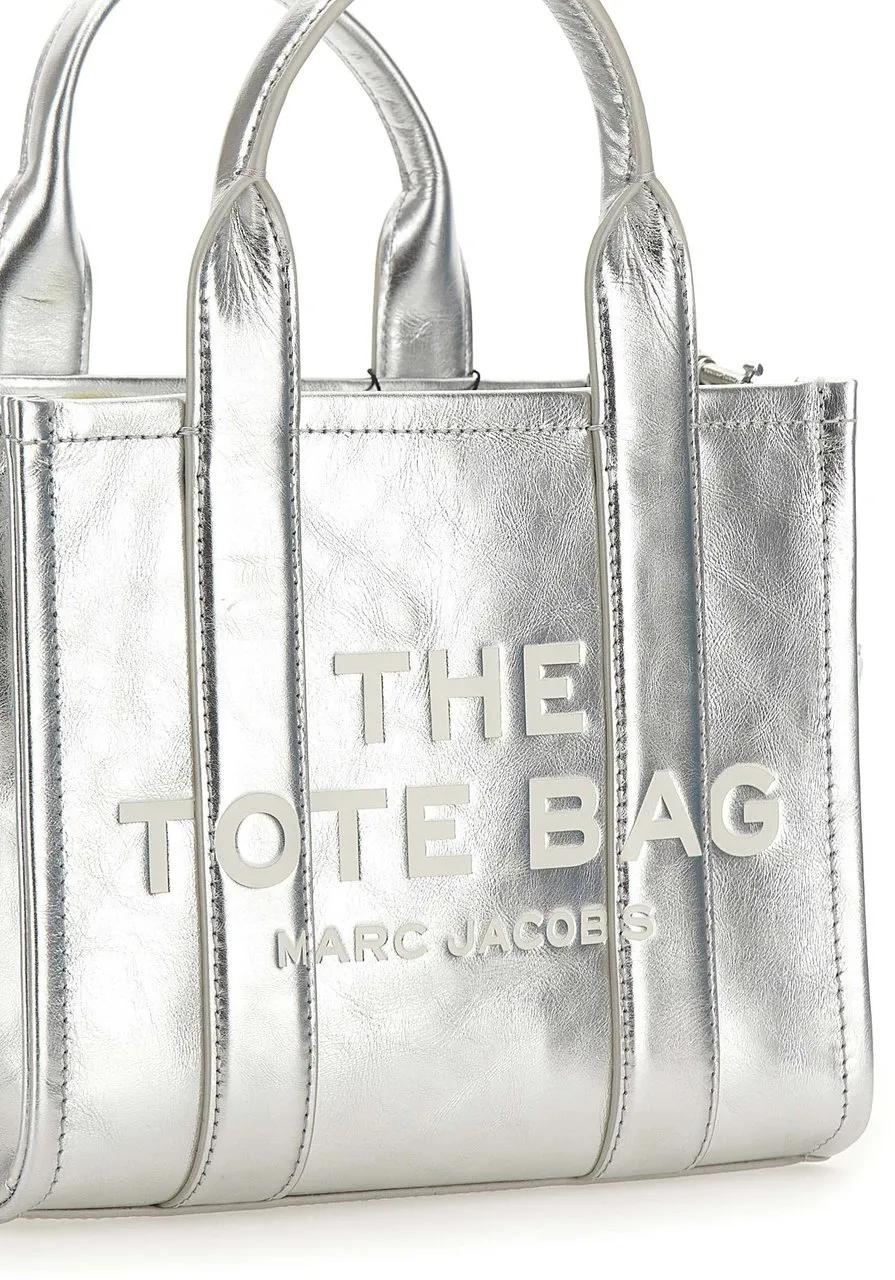 Marc Jacobs Shoppers & Totes The Small Tote Leather Silver in zilver