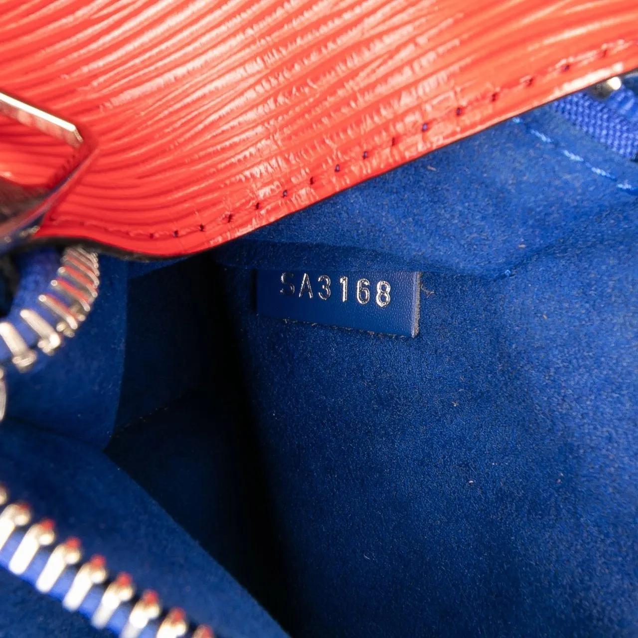 Thumbnail - Louis Vuitton Hobo Bags - Epi NeoNoe MM - Gr. unisize - in Rot - für Damen