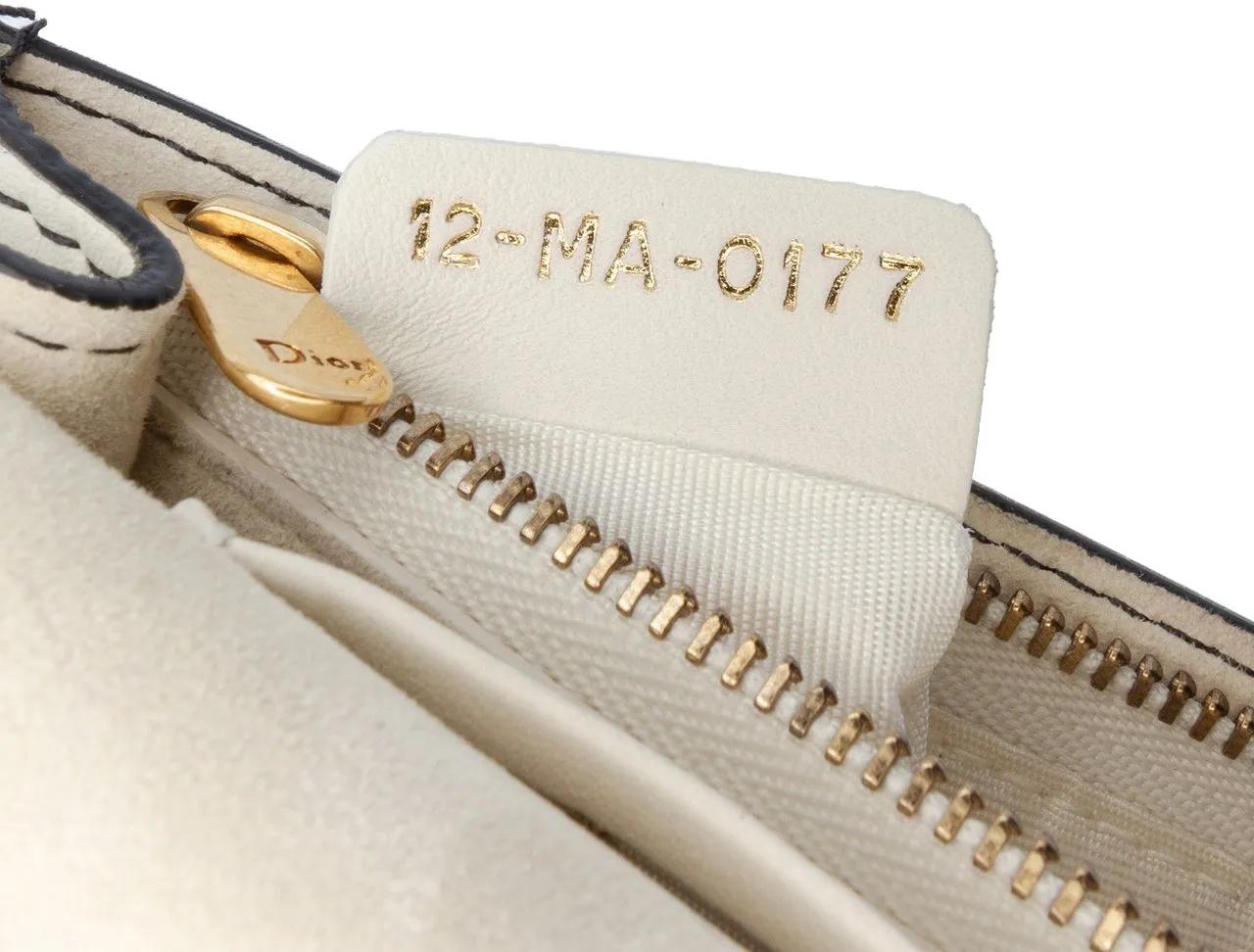 Thumbnail - Christian Dior Hobo Bags - Studded Calfskin Cannage Lady Dior Wallet on Chain - Gr. unisize - in Weiß - für Damen