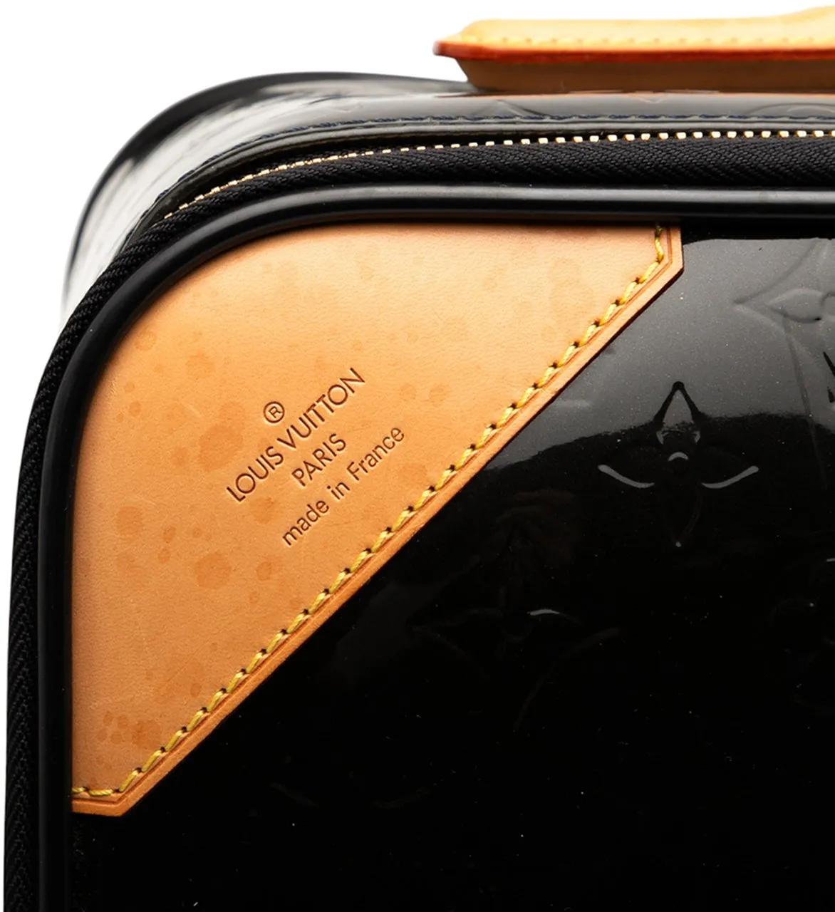 Thumbnail - Louis Vuitton Weekender - Monogram Vernis Pegase 45 - Gr. unisize - in Schwarz - für Damen