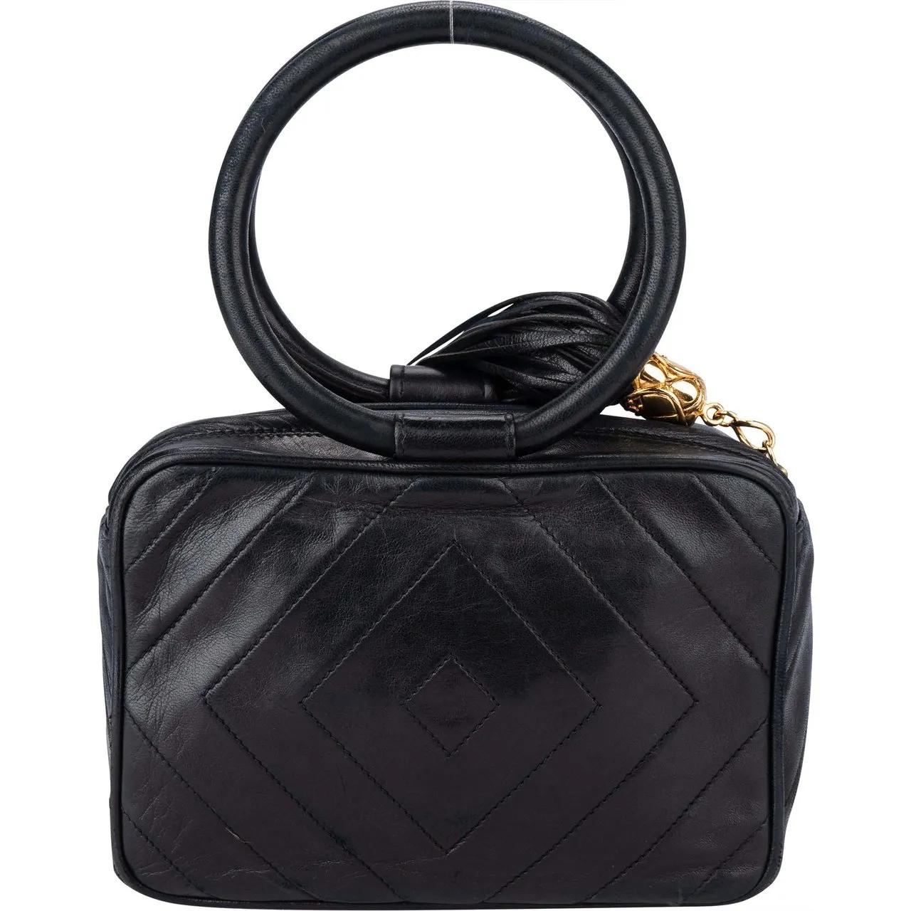 Thumbnail - Chanel Crossbody Bags - Chanel Quilted Lambskin Iconic Camera Looping Circ - Gr. unisize - in Bunt - für Damen
