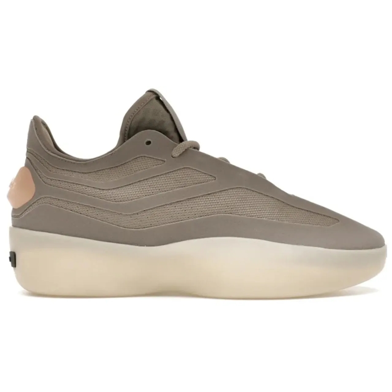Adidas Low-Top-Sneaker adidas Fear of God Athletics II Basketball Low Put beige
