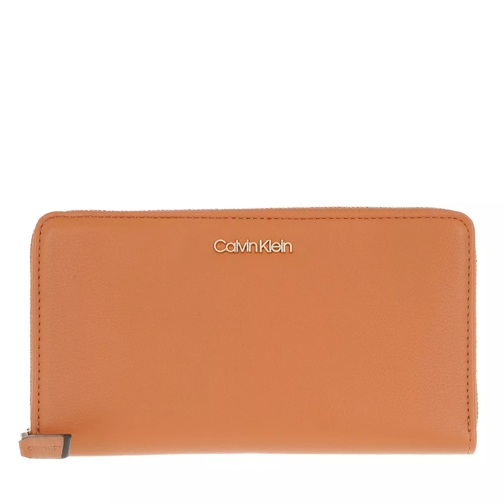 Calvin Klein Zip Around Wallet Cognac Ritsportemonnee