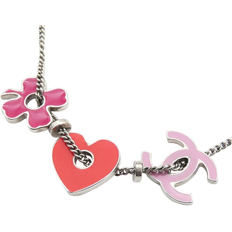 Chanel Mittellange Halskette CC Silver Plated Enamel Heart and Clover Charm Pen silber