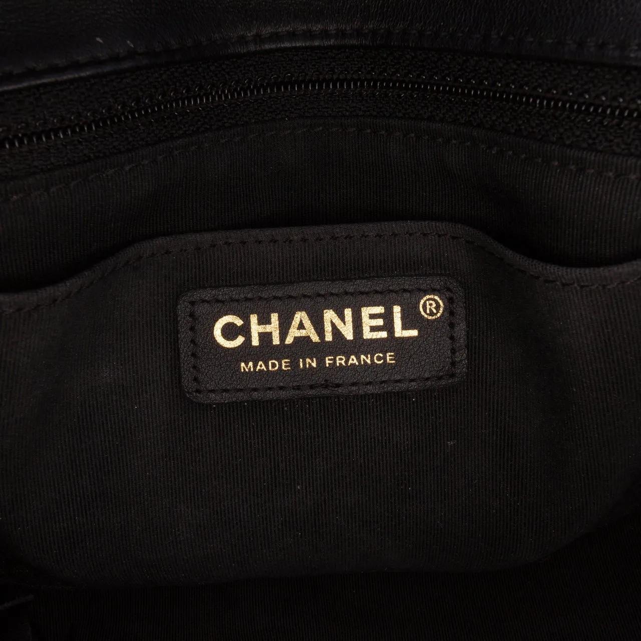 Thumbnail - Chanel Hobo Bags - Quilted Calfskin Bolero de Chanel Flap - Gr. unisize - in Schwarz - für Damen