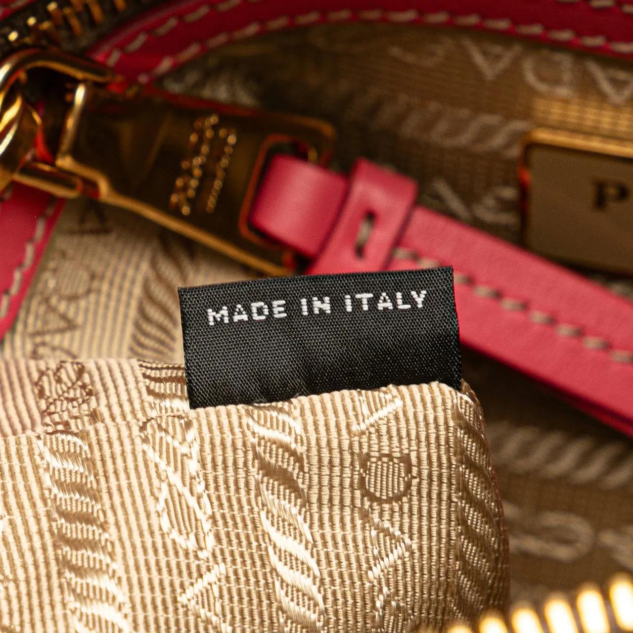 Thumbnail - Prada Hobo Bags - Canvas Canapa Logo Bow Crossbody - Gr. unisize - in Braun - für Damen