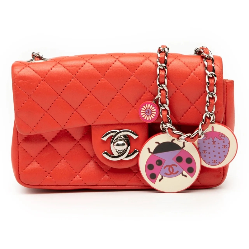Chanel Schultertasche Extra Mini Quilted Lambskin Ladybug Flap rot