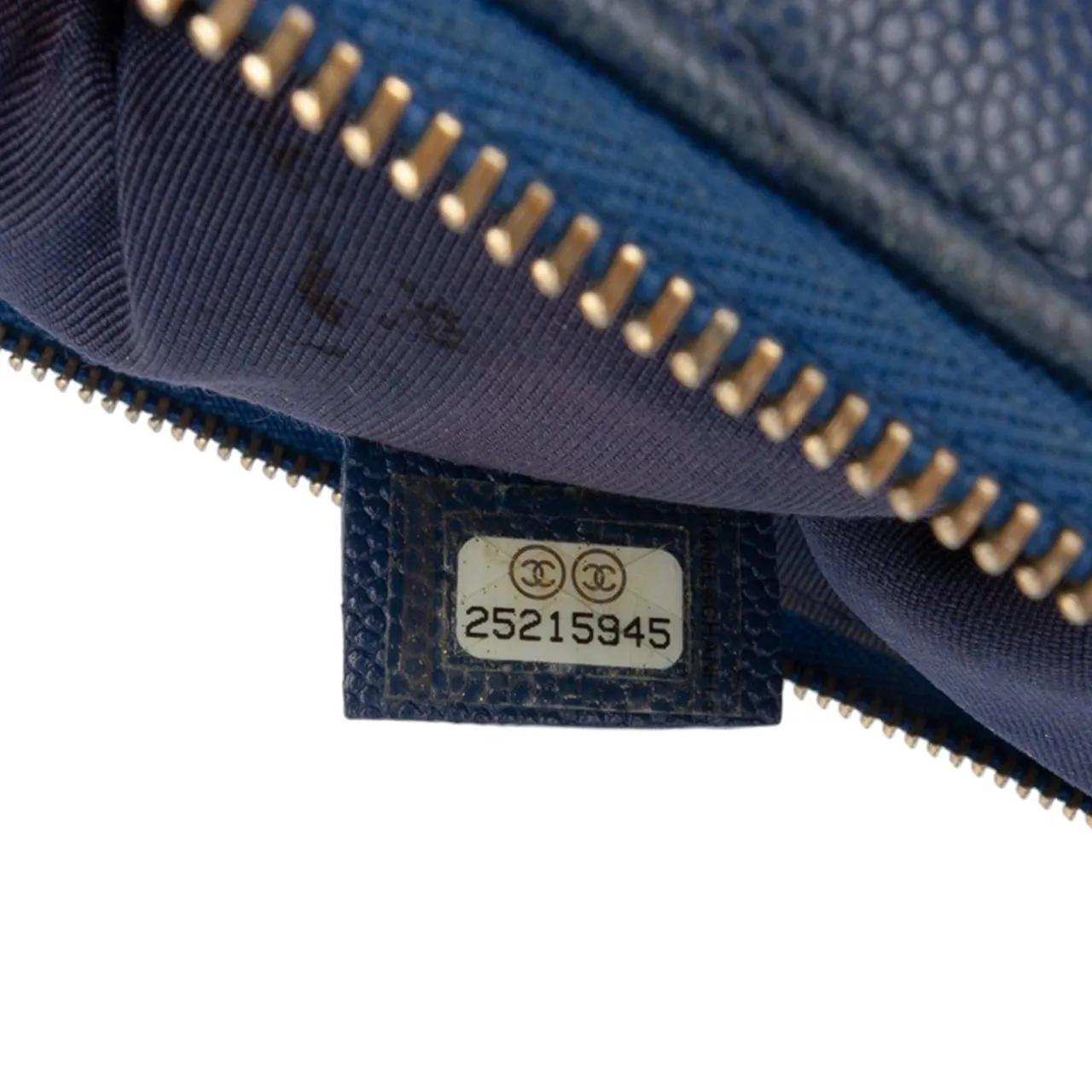 Thumbnail - Chanel Clutches - Medium Chevron Caviar Ancient Greek Charms O Case - Gr. unisize - in Blau - für Damen