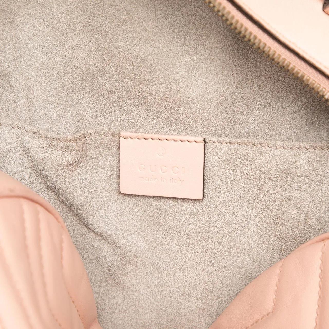 Thumbnail - Gucci Rucksäcke - Small GG Marmont Matelasse Leather Backpack - Gr. unisize - in Gold - für Damen