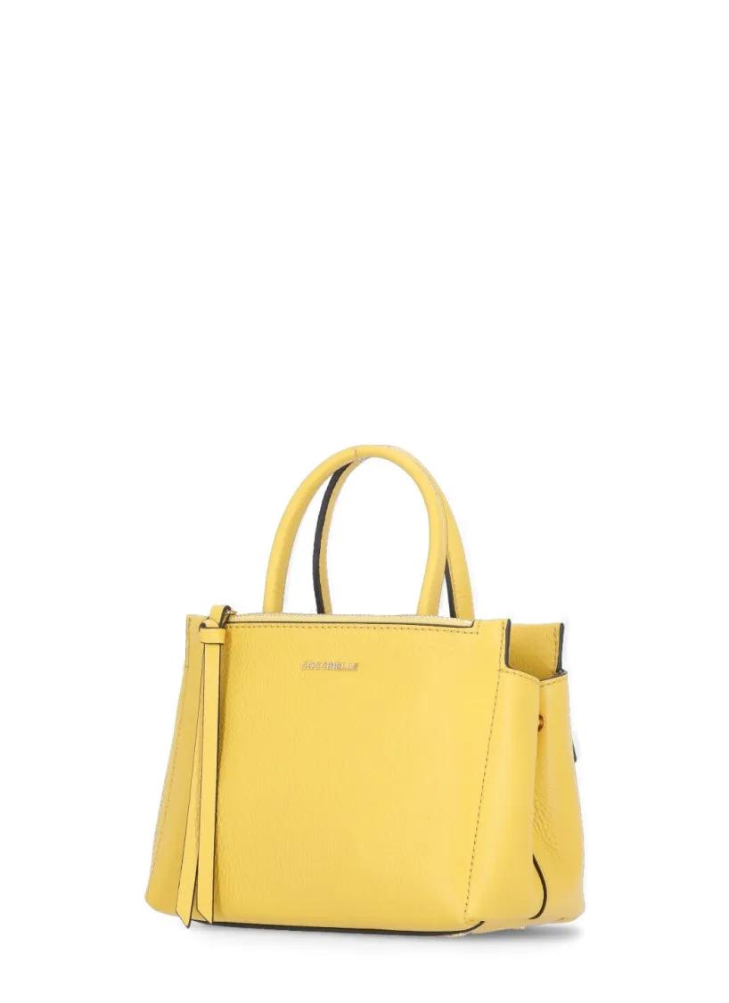 Coccinelle Hobo bags Yellow Arlettis Bag in geel