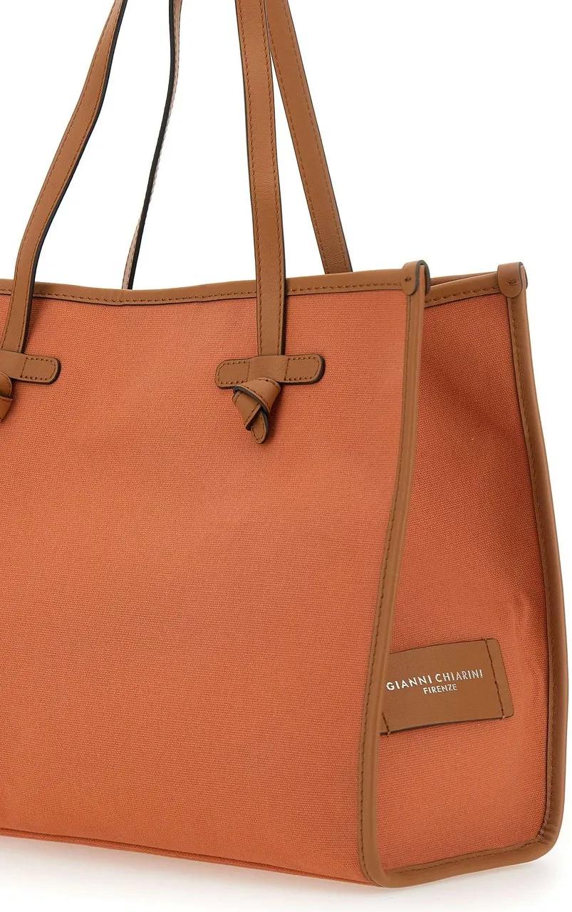 Gianni Chiarini Hobo bags Orange in oranje
