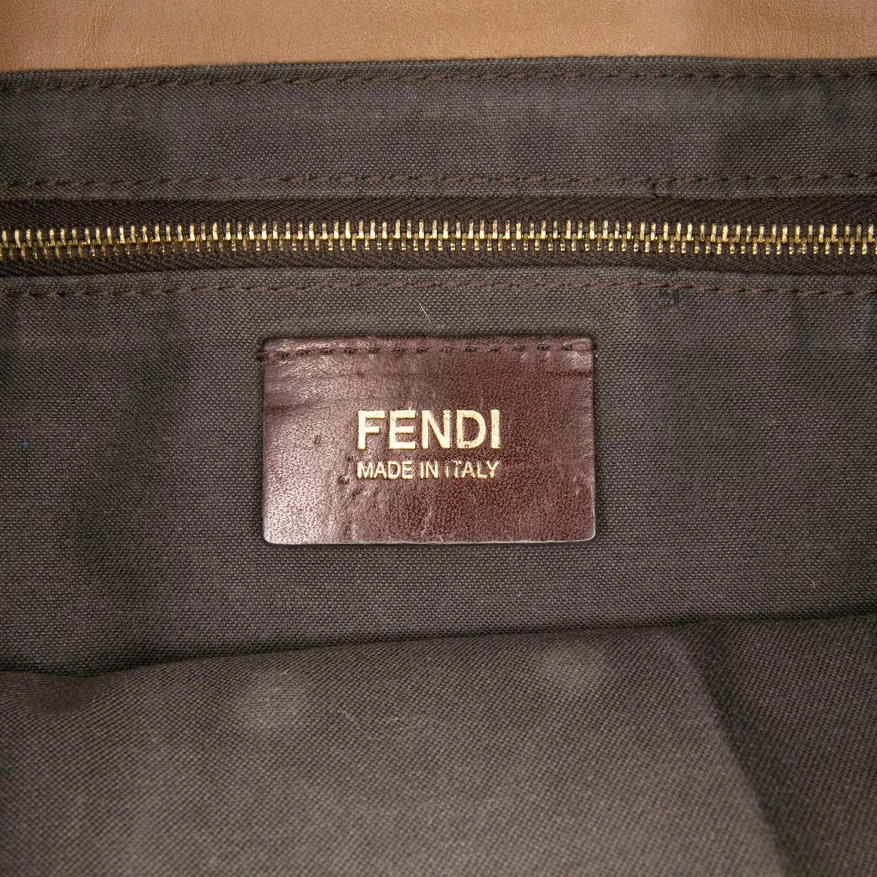 Thumbnail - Fendi Hobo Bags - Leather Baguette Chain Flap - Gr. unisize - in Braun - für Damen