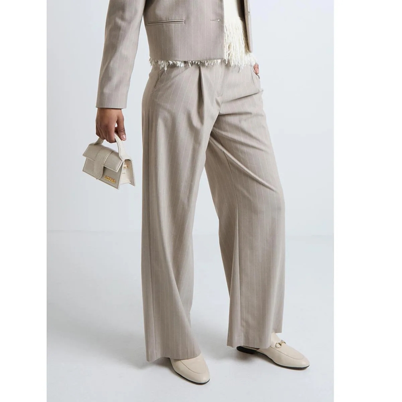 Jacquemus Crossbody Bag Le Bambino Light Greige(Image 2)