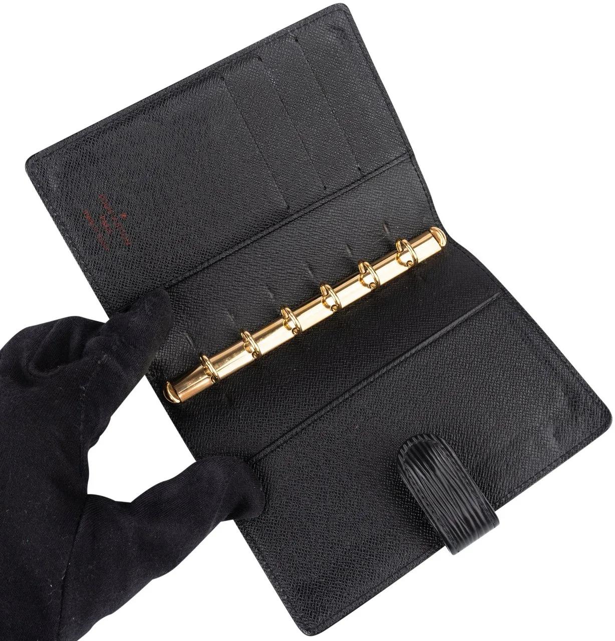 Thumbnail - Louis Vuitton Portemonnaie - Louis Vuitton Noir Epi Leather Agenda PM - Gr. unisize - in Schwarz - für Damen