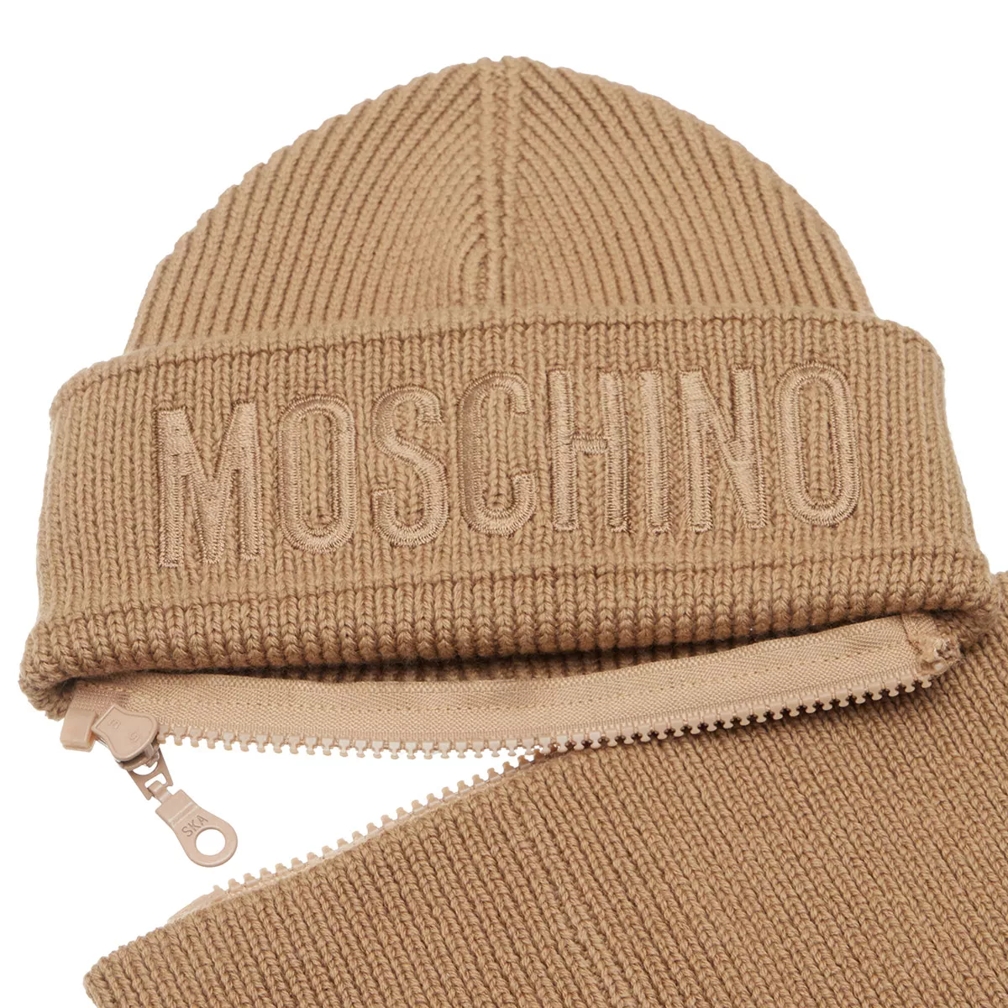 Moschino store wool hat