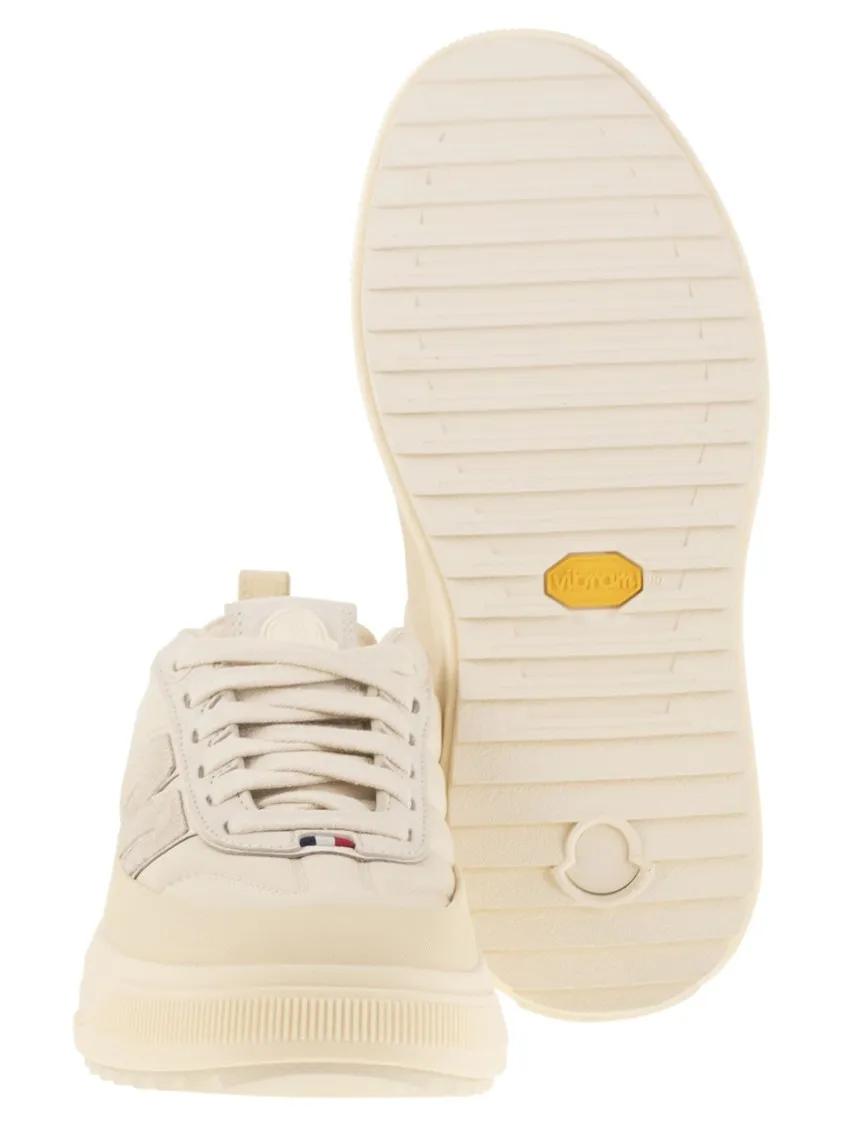 Thumbnail - Moncler Low-Top Sneaker - Altive - Suede And Nubuck Leather Trainer - Gr. 39 (EU) - in Beige - für Damen