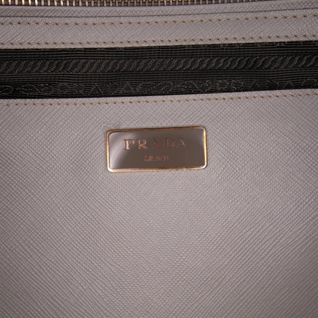 Thumbnail - Prada Hobo Bags - Medium Bicolor Saffiano Lux Galleria Double Zip Sa - Gr. unisize - in Grau - für Damen