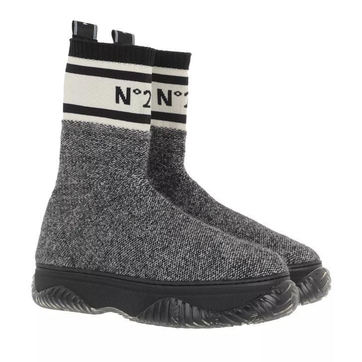 No 21 boots shop