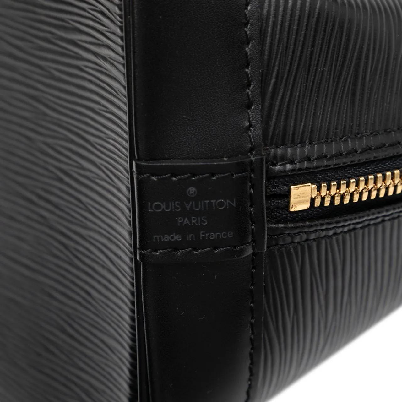 Thumbnail - Louis Vuitton Crossbody Bags - Epi Alma PM - Gr. unisize - in Schwarz - für Damen